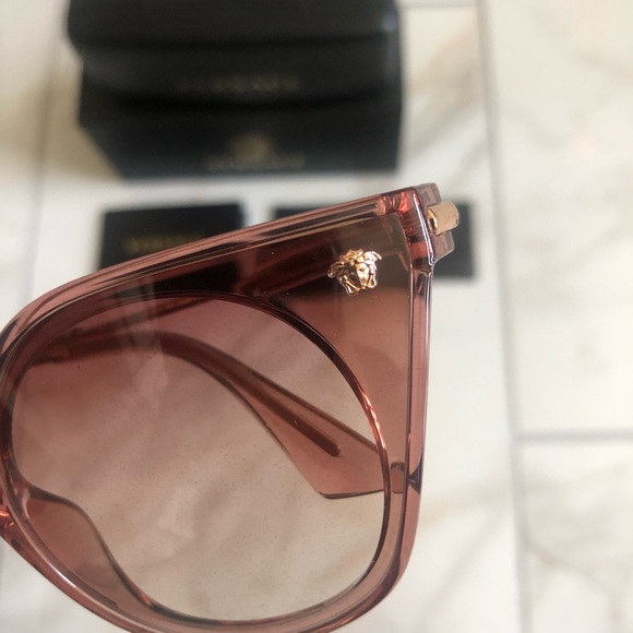 🔥NEW VERSACE SUNGLASSES 🔥 - Picture 5 of 12